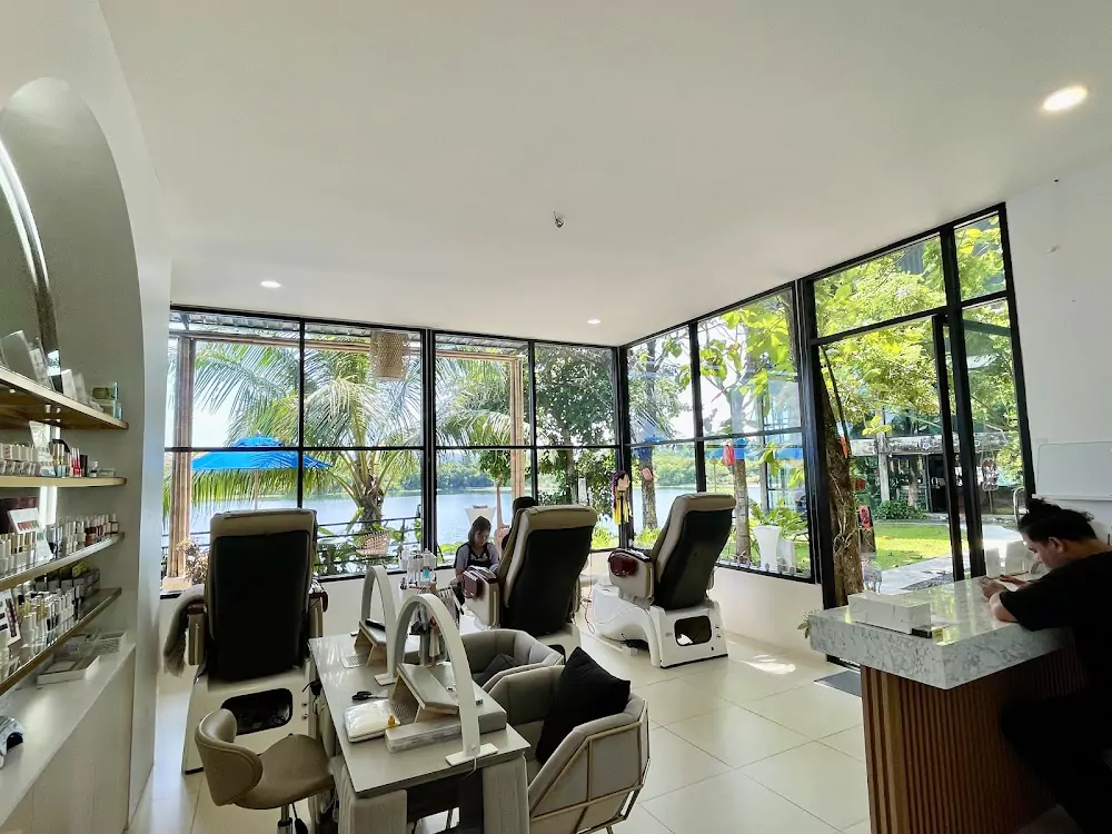 Si Sunthon, Noki Beauty how to reach