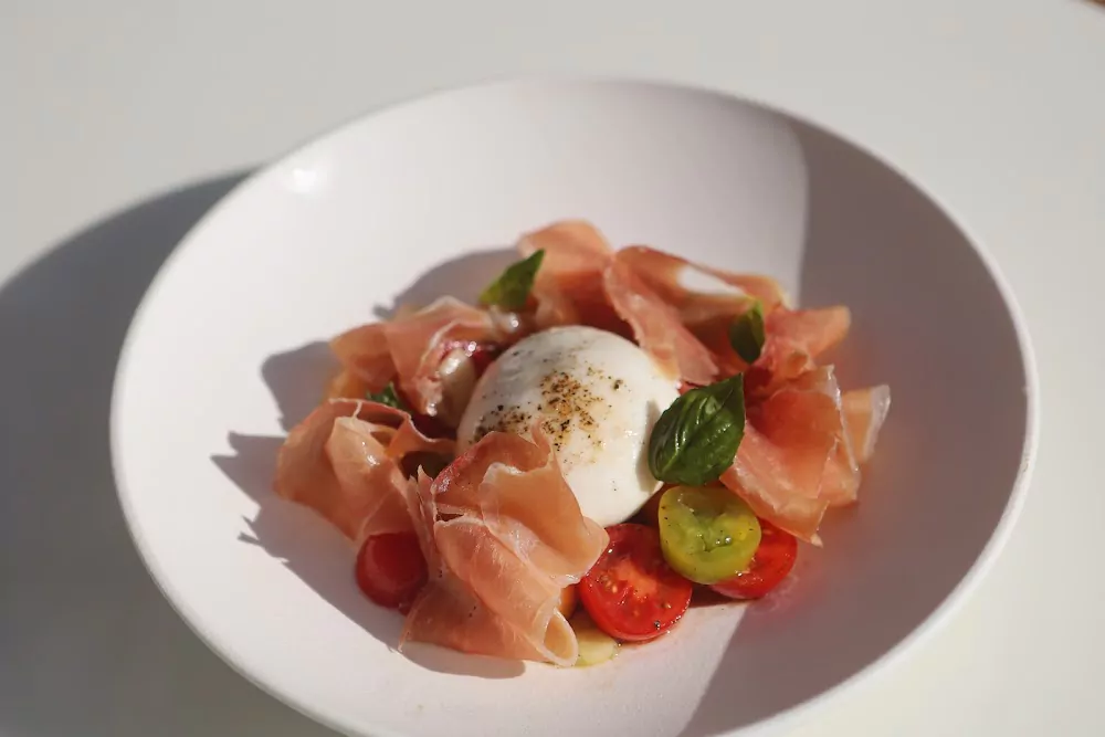 Rawai, Roof Rawai exact address