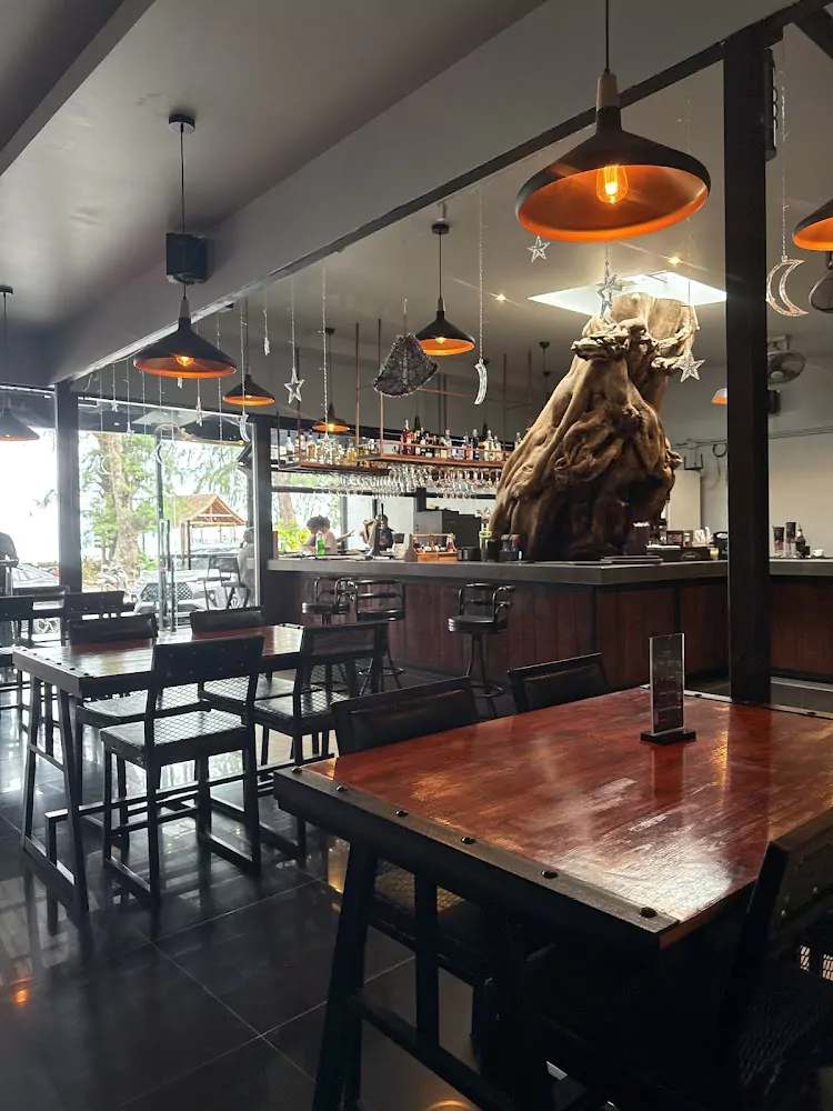 Раваи, Big Boys’ Burger Club — Rawai Beach адрес