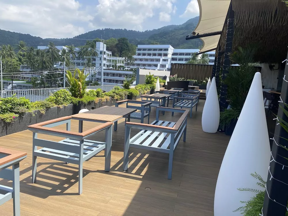 Карон, Halo Rooftop Bar найти