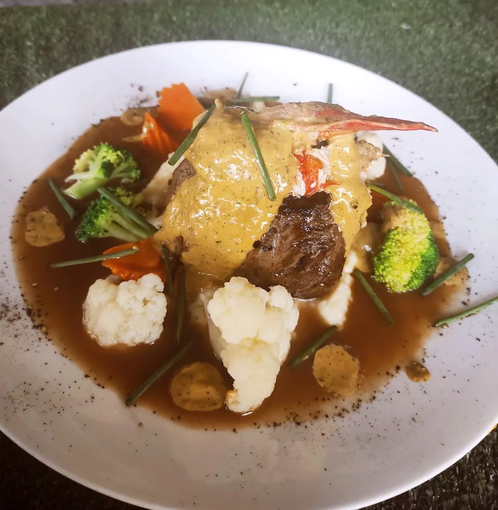 Раваи, Happy Jack GASTROBAR как доехать