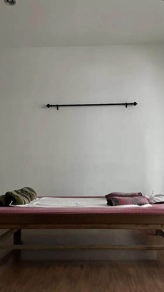 Кату, Suphansa Healthy Massage карта
