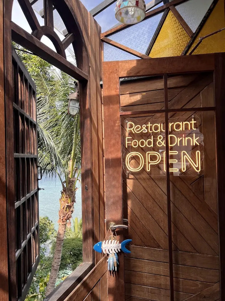 Патонг, Restaurant WiThee карта